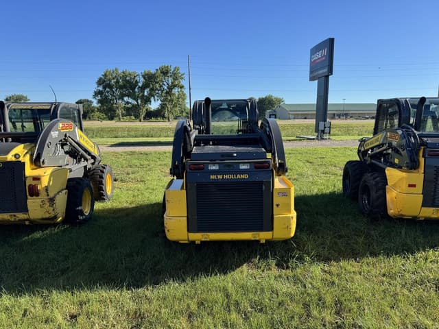 Image of New Holland L328 equipment image 4
