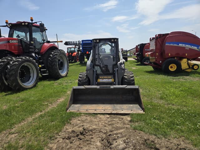 Image of New Holland L328 equipment image 2