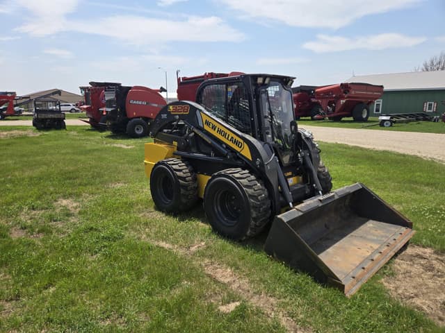 Image of New Holland L328 equipment image 1