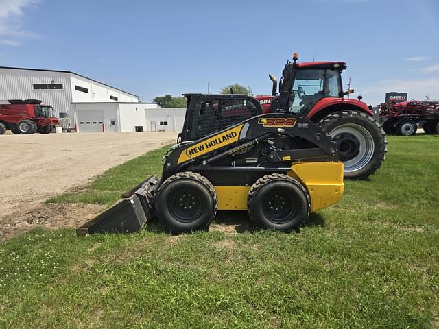 Image of New Holland L328 equipment image 4