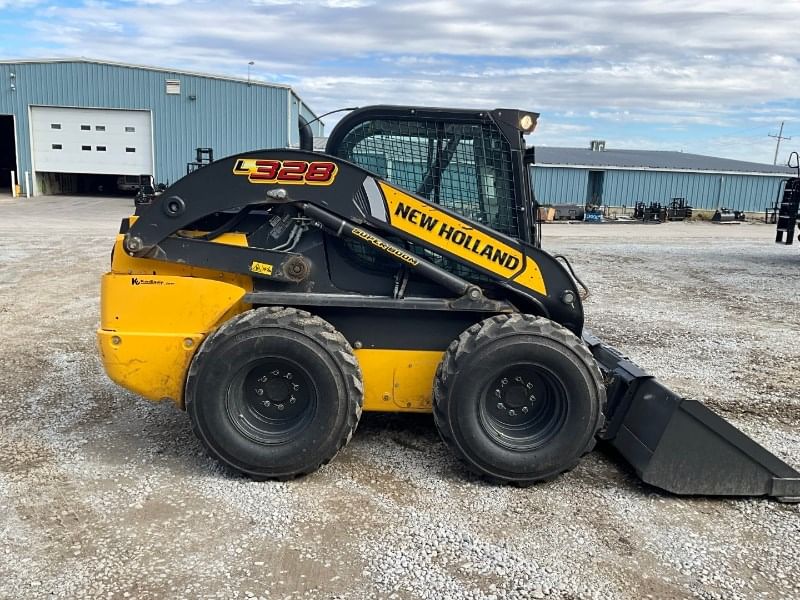 2023 New Holland L328 Equipment Image0