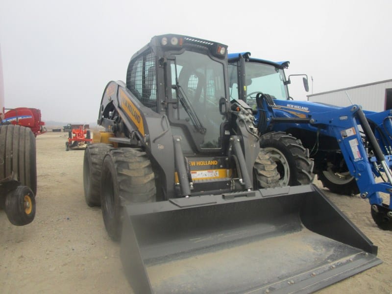 2023 New Holland L328 Equipment Image0