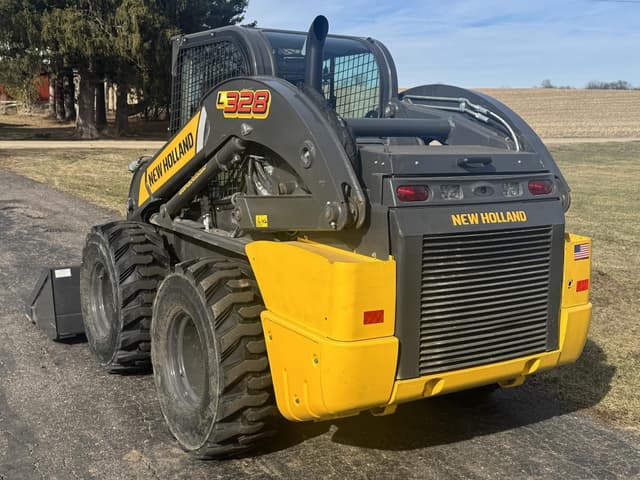 Image of New Holland L328 equipment image 2