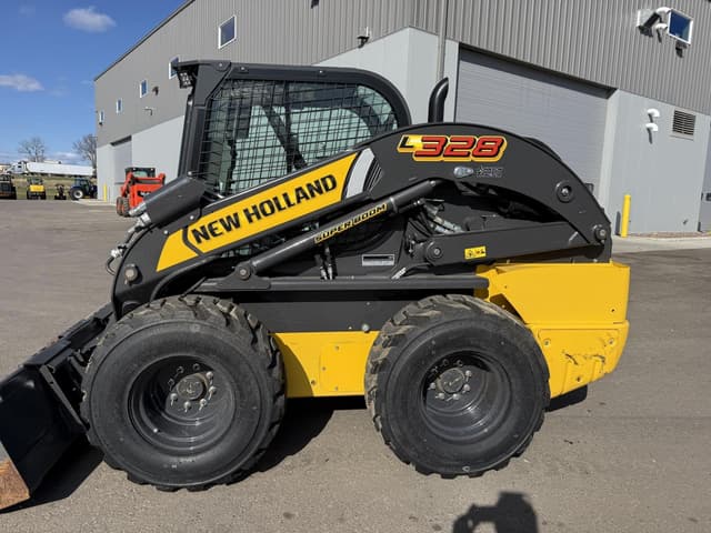 Image of New Holland L328 equipment image 2