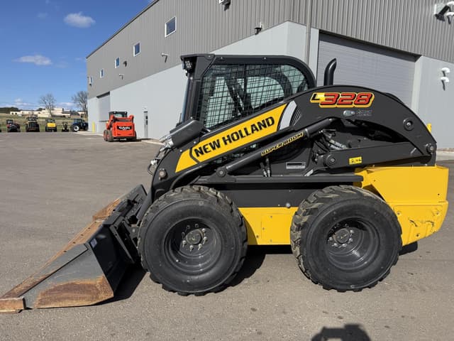 Image of New Holland L328 equipment image 1