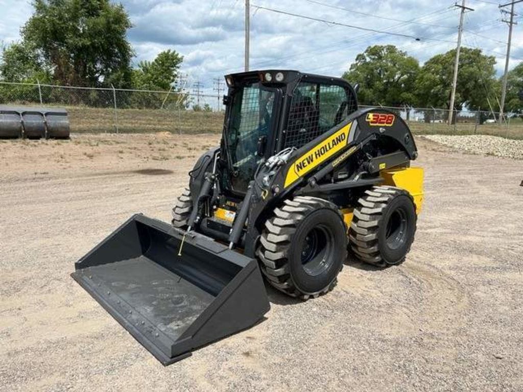 2023 New Holland L328 Equipment Image0