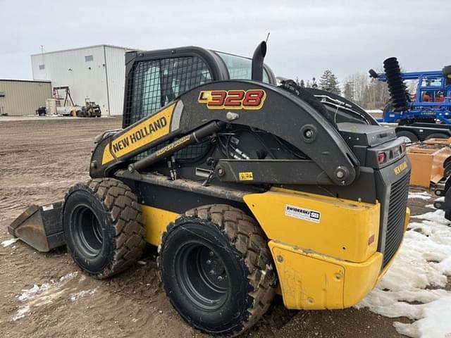 Image of New Holland L328 equipment image 3