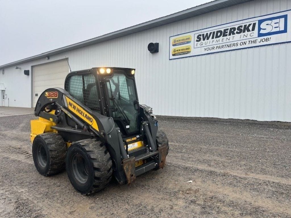2023 New Holland L328 Equipment Image0