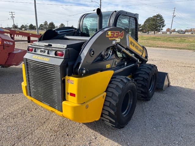 Image of New Holland L334 equipment image 3