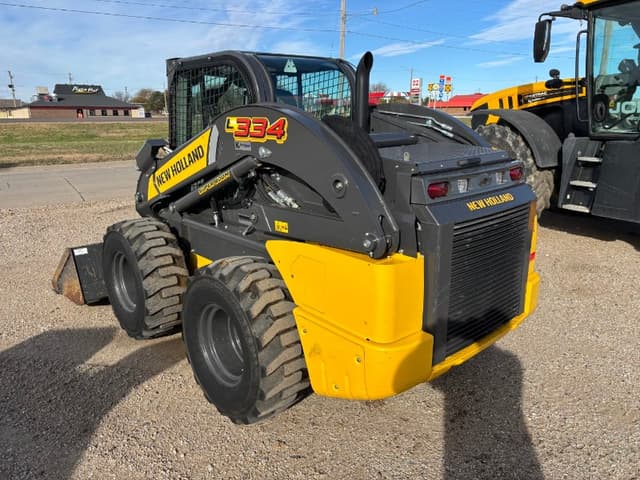 Image of New Holland L334 equipment image 2