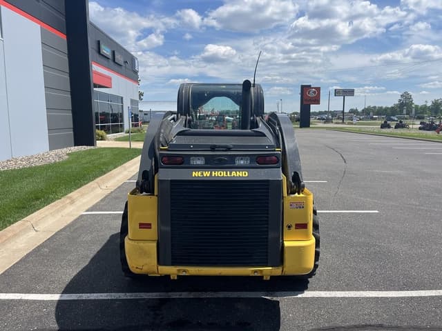 Image of New Holland L334 equipment image 4