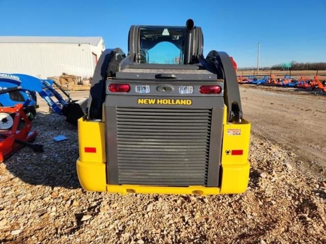 Image of New Holland L334 equipment image 4