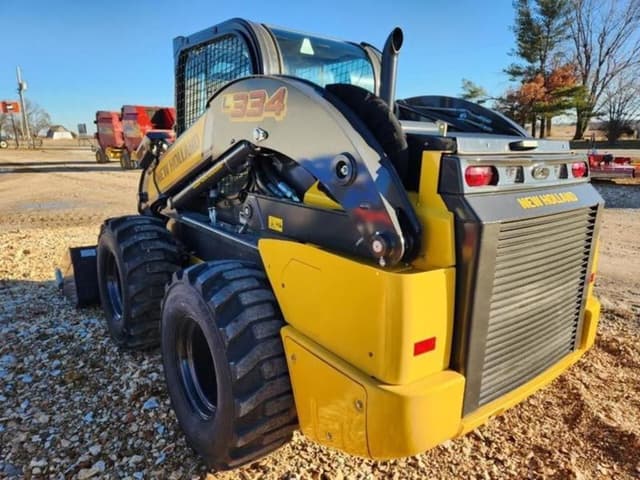 Image of New Holland L334 equipment image 2