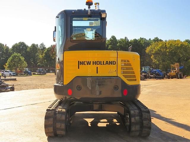 Image of New Holland E60C equipment image 4