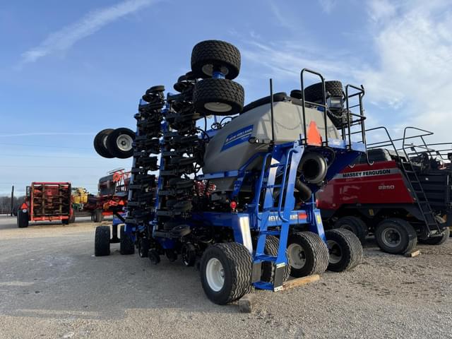 Image of New Holland P2185 equipment image 3