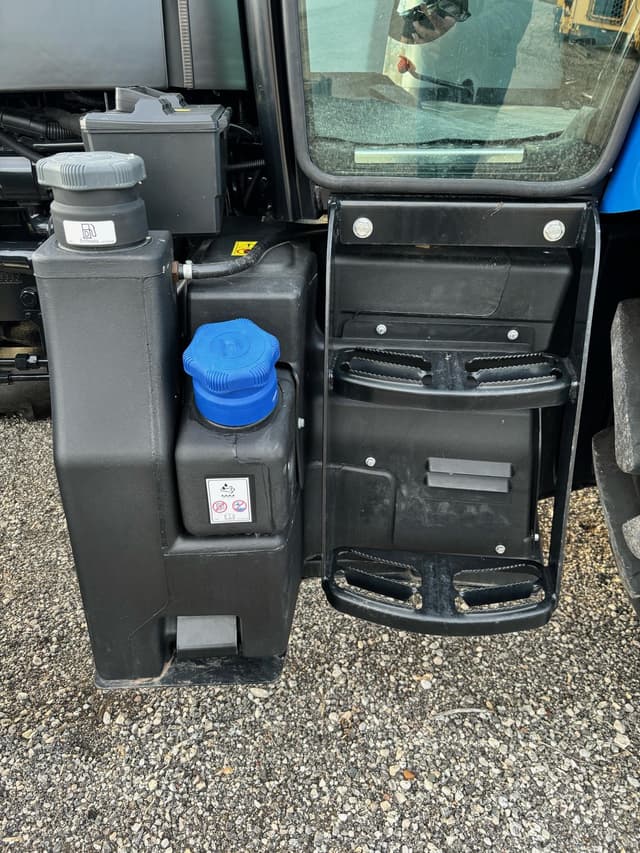 Image of New Holland PowerStar 90 equipment image 3