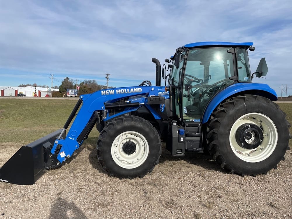 2023 New Holland PowerStar 120 Equipment Image0