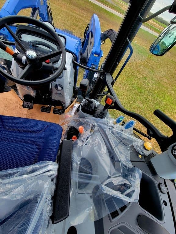 Image of New Holland PowerStar 100 equipment image 2