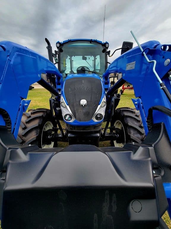 Image of New Holland PowerStar 100 equipment image 4