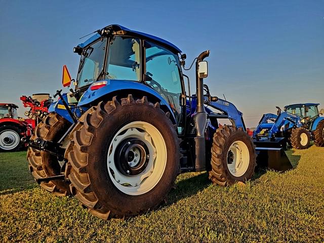 Image of New Holland PowerStar 110 equipment image 3