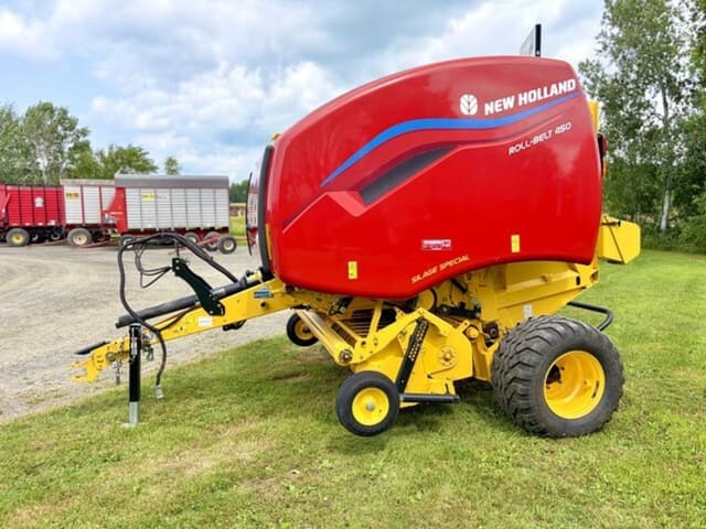 Image of New Holland RB450 equipment image 3