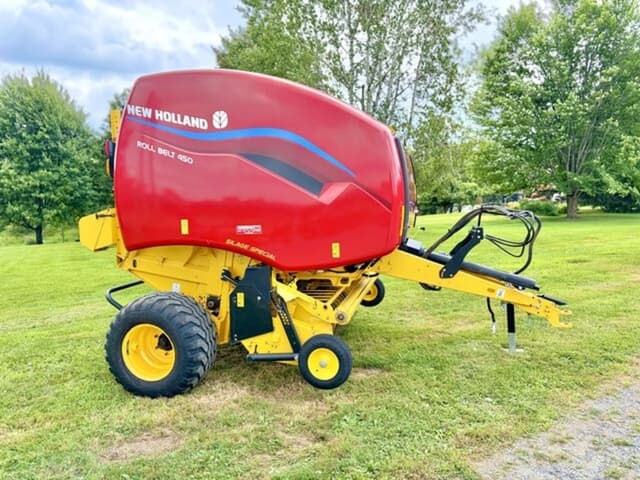 Image of New Holland RB450 equipment image 2