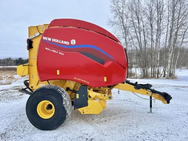 Image of New Holland RB460 equipment image 2