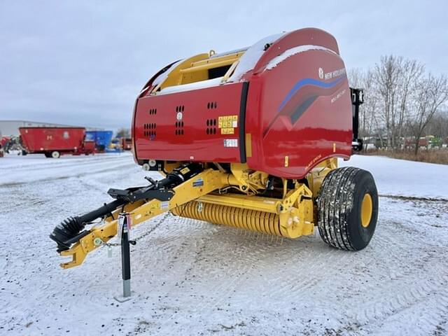Image of New Holland RB460 equipment image 1