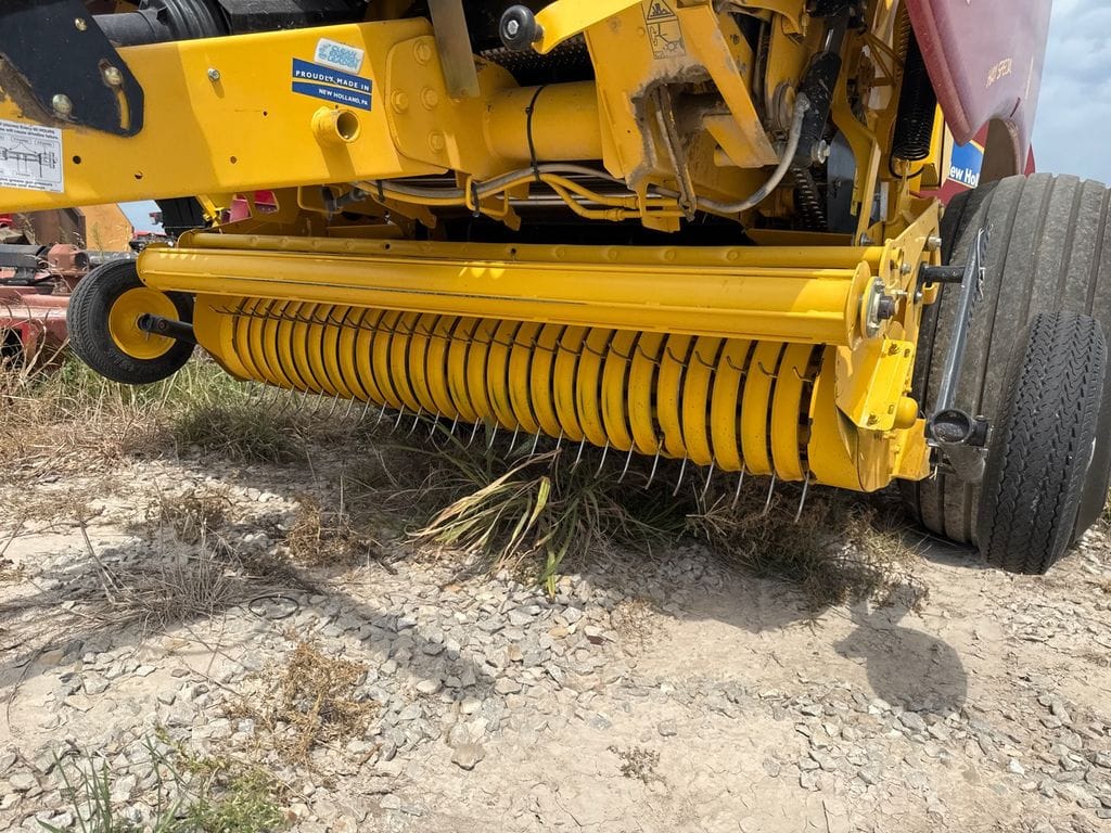 2023 New Holland RB460 Hay Special Equipment Image0