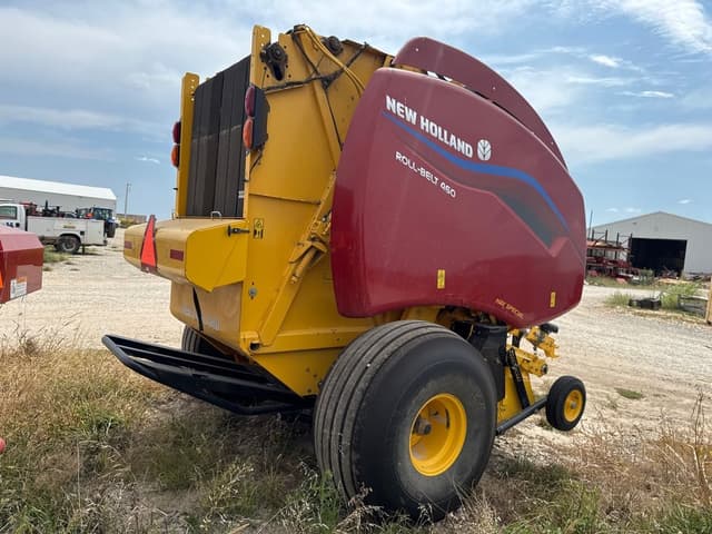 Image of New Holland RB460 Hay Special equipment image 4