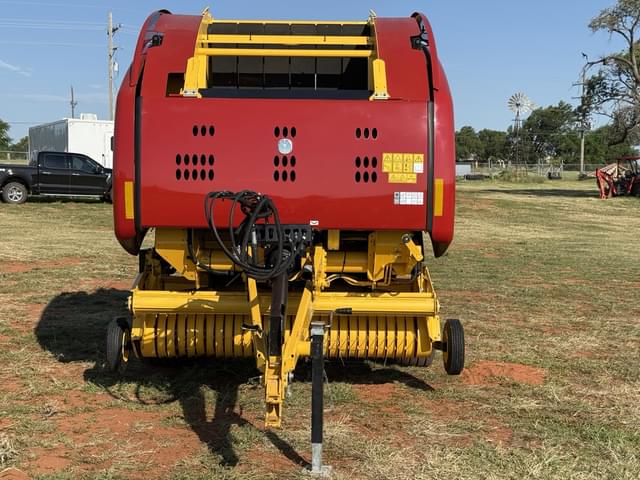 Image of New Holland RB460 equipment image 1
