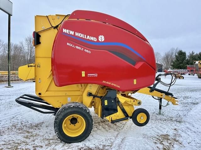 Image of New Holland RB460 equipment image 4