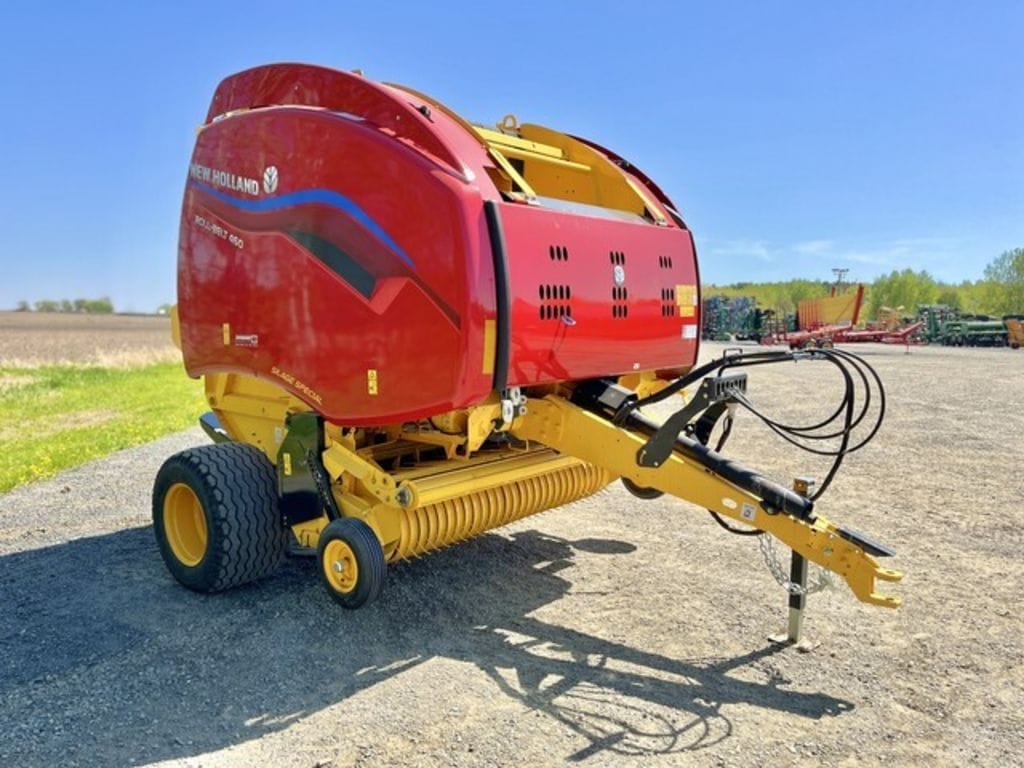 2023 New Holland RB460 Silage Special Equipment Image0