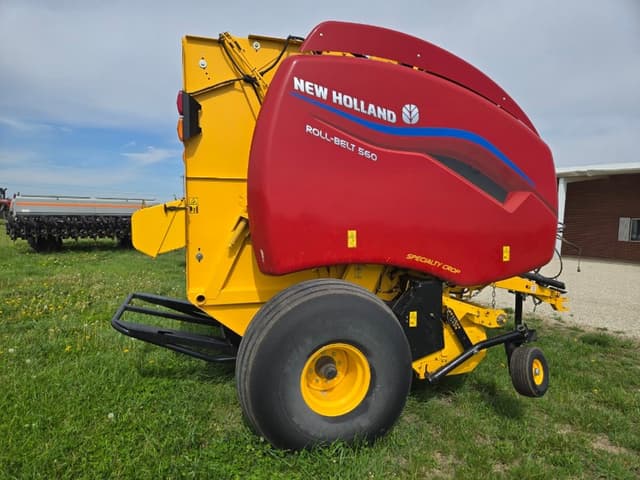 Image of New Holland RB560 equipment image 2