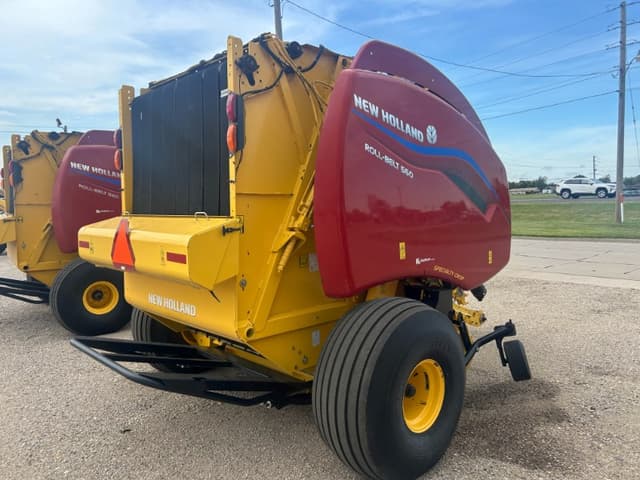 Image of New Holland RB560 equipment image 4