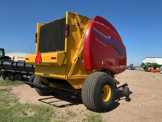 Image of New Holland RB560 equipment image 4