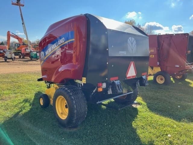 Image of New Holland RF450 Utility equipment image 4