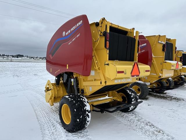 Image of New Holland RB450 CropCutter equipment image 2