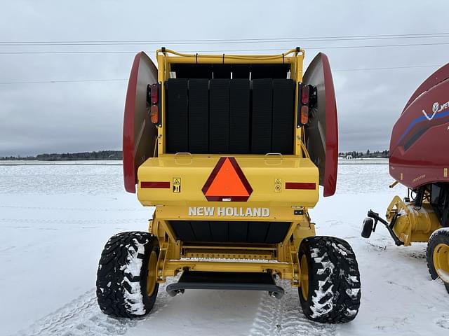 Image of New Holland RB450 CropCutter equipment image 3