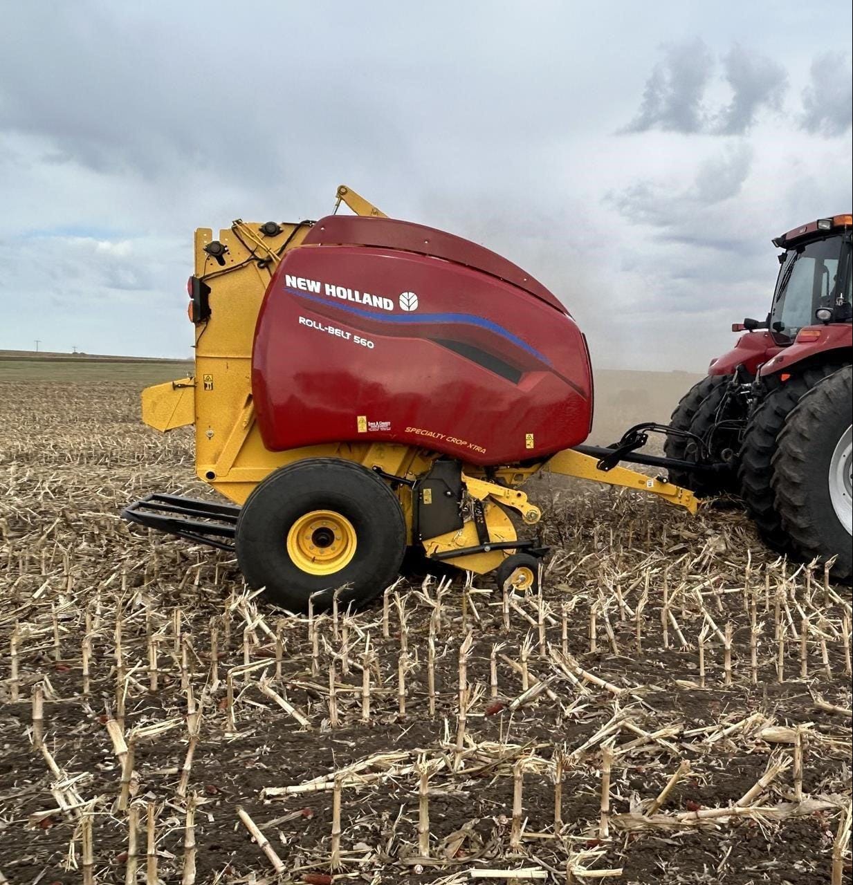 2023 New Holland RB560 Specialty Crop Xtra Equipment Image0