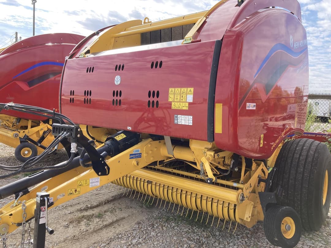 Image of New Holland RB560 Specialty Crop Plus Primary image