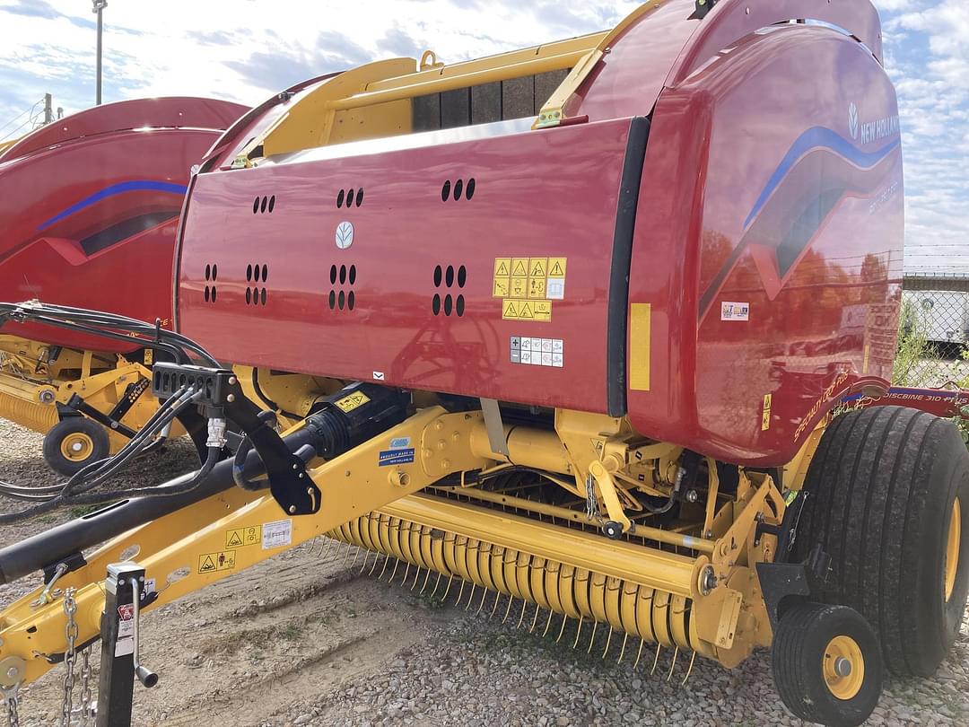 Image of New Holland RB560 Specialty Crop Plus Primary image