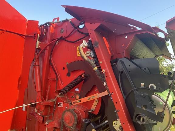 Image of New Holland RB450 Utility Plus equipment image 3
