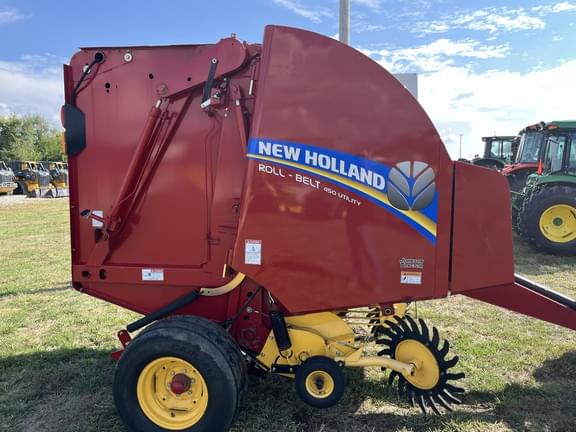 Image of New Holland RB450 Utility equipment image 3