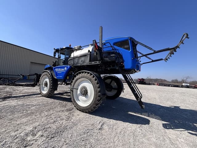 Image of New Holland SP310F equipment image 2