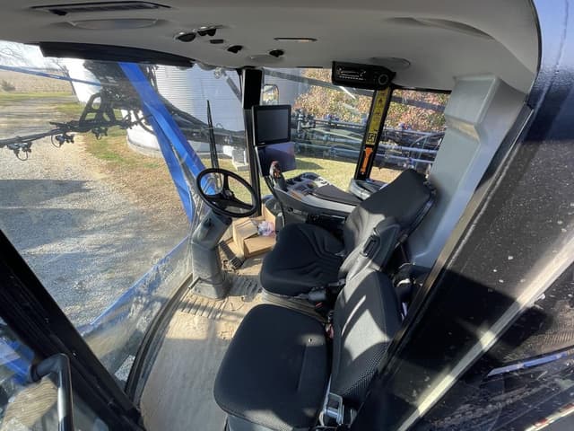 Image of New Holland SP310F equipment image 3