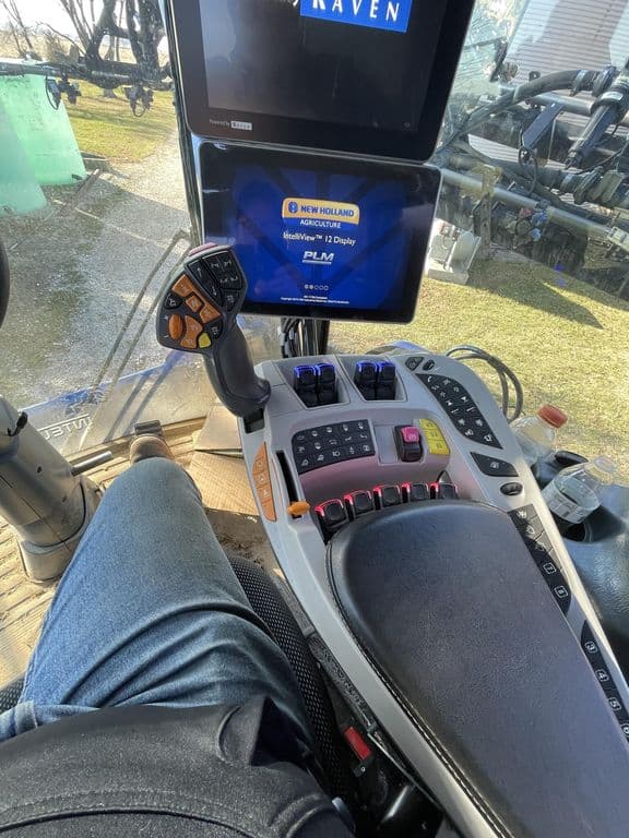 Image of New Holland SP310F equipment image 4