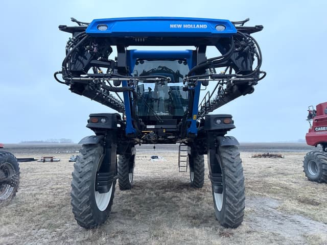 Image of New Holland SP370F equipment image 2