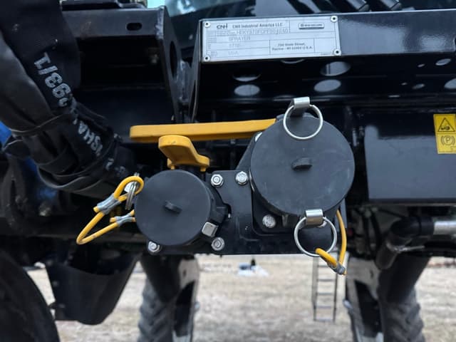 Image of New Holland SP370F equipment image 3