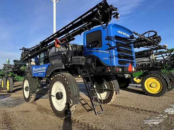 Image of New Holland SP370F equipment image 4